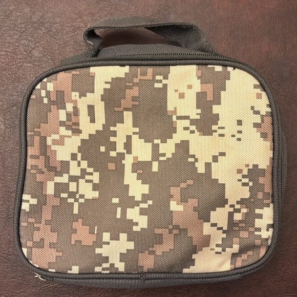 Travel accessory case, brown/army green/tan pattern. - Picture 2 of 6